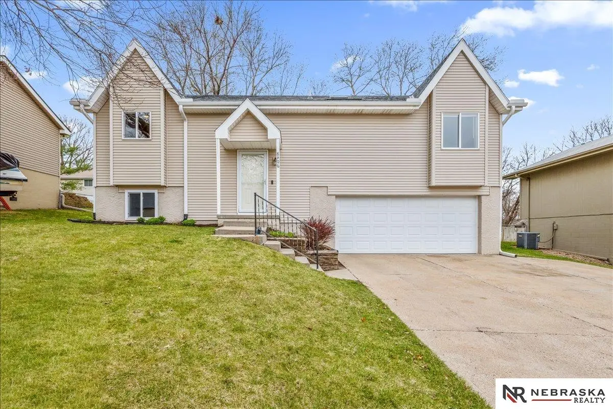 8406 S 142 Avenue, Omaha, NE 68138 - #1