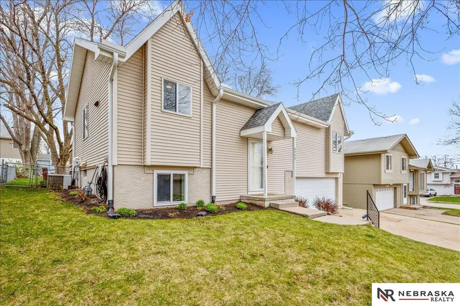 8406 S 142 Avenue, Omaha, NE 68138 - #2