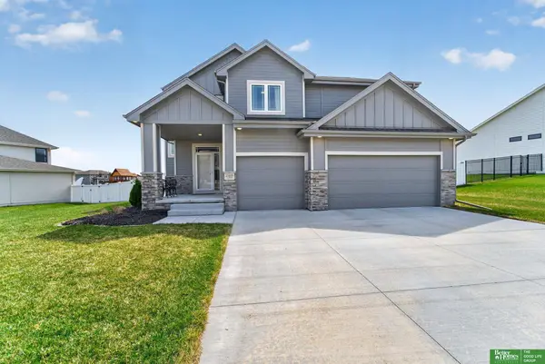 21819 G Street, Elkhorn, NE 68022