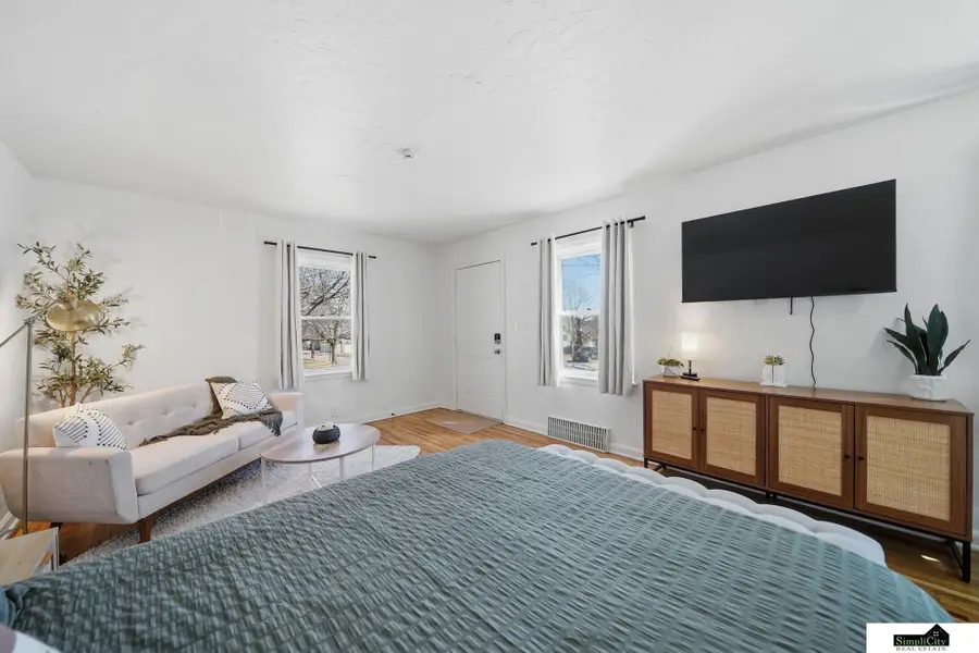 1901 S 28th Street, Lincoln, NE 68502 - #2