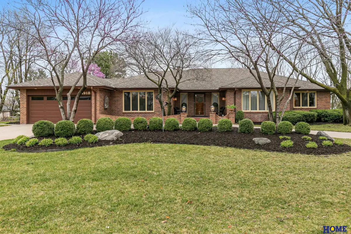 1918 Yorkshire Court, Lincoln, NE 68506 - #1