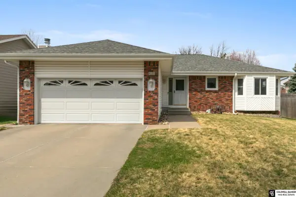 820 W Chadderton Drive, Lincoln, NE 68521