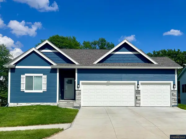 18608 Mary Street, Elkhorn, NE 68022