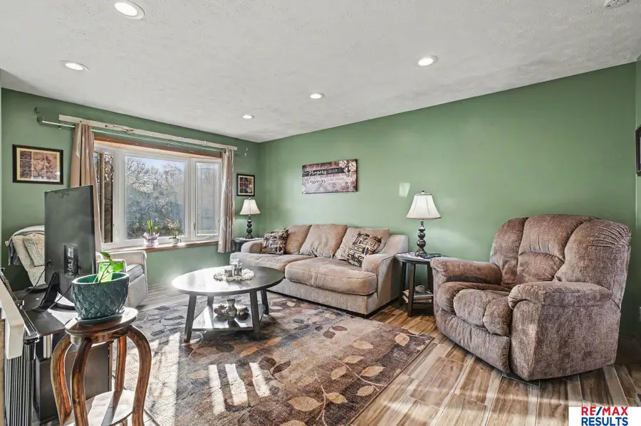 6370 S 139th Avenue Circle, Omaha, NE 68137 - #3