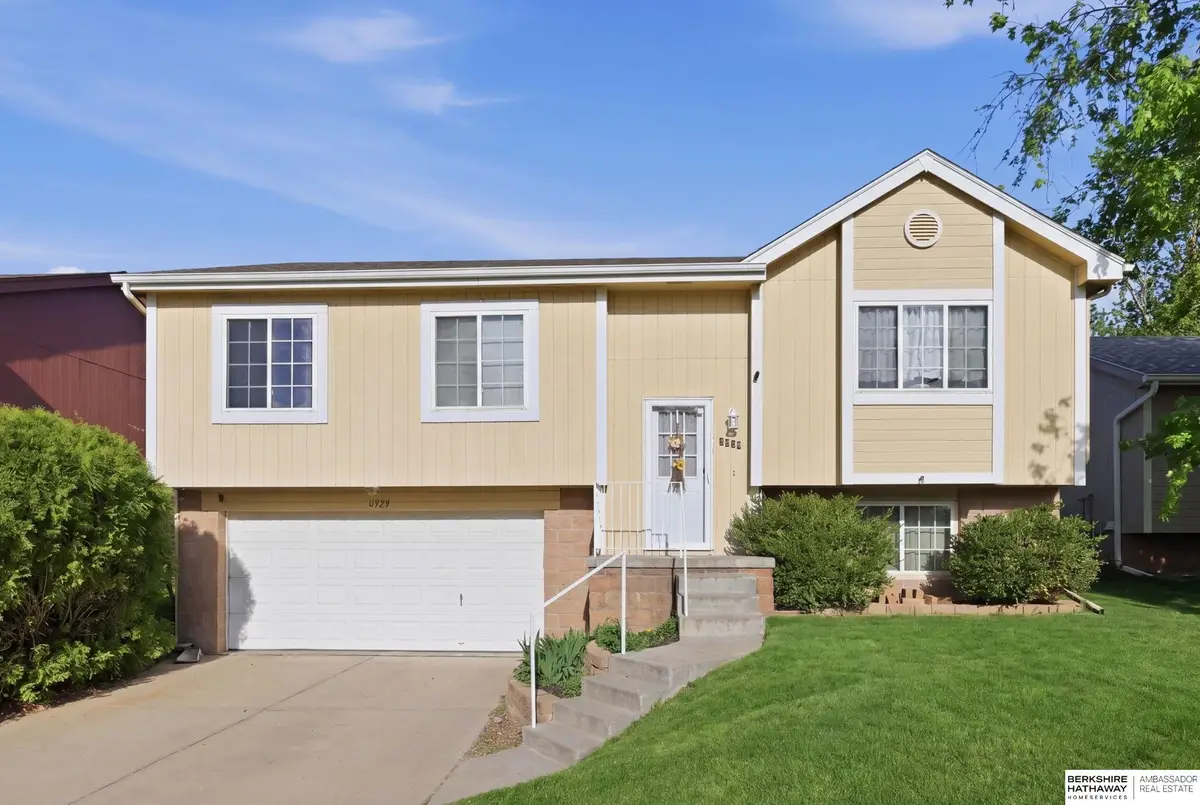 8929 N 78th Avenue Circle, Omaha, NE 68122 - #1