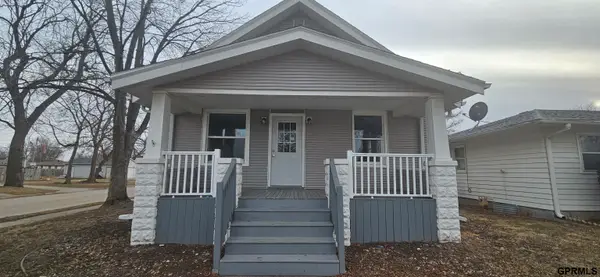 1555 E 1 Street, Fremont, NE 68028