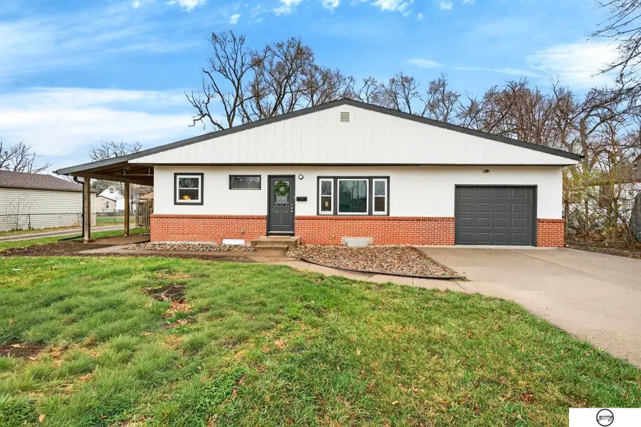 102 W 28th Avenue, Bellevue, NE 68005 - #2