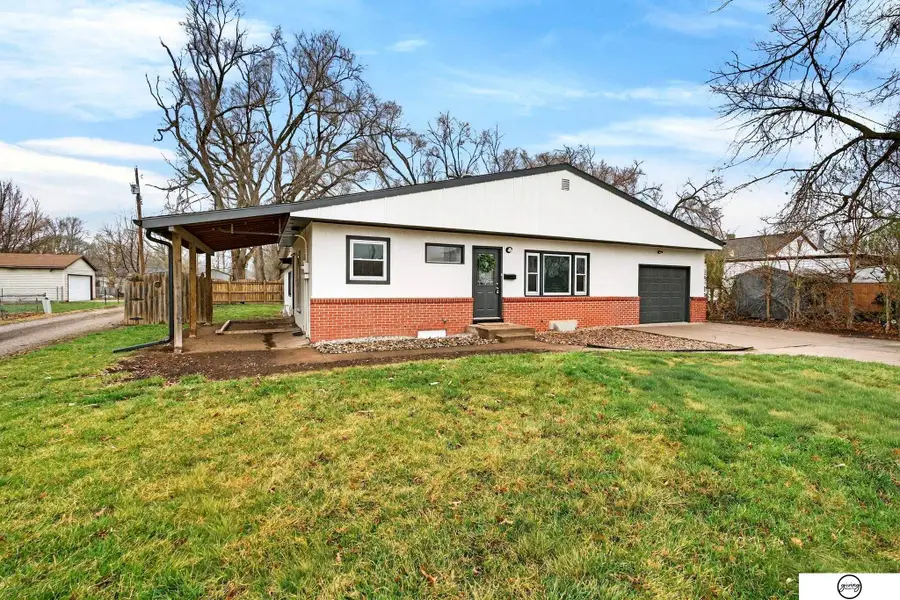 102 W 28th Avenue, Bellevue, NE 68005 - #3