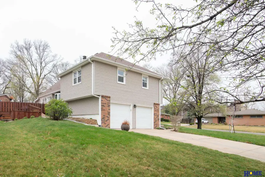 200 Taylor Park Drive, Lincoln, NE 68510 - #2