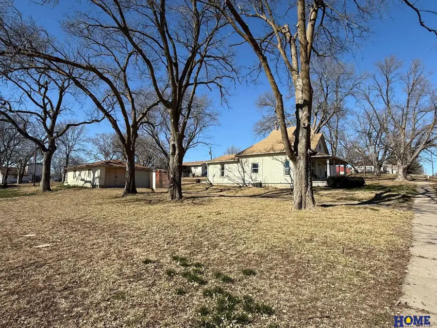 215 Perry Street, Odell, NE 68415 - #3