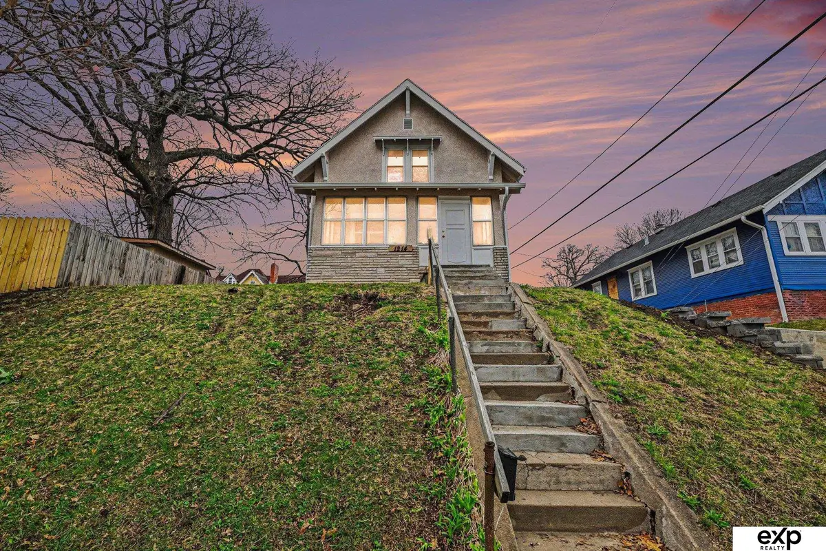 1214 S 25 Avenue, Omaha, NE 68105 - #1