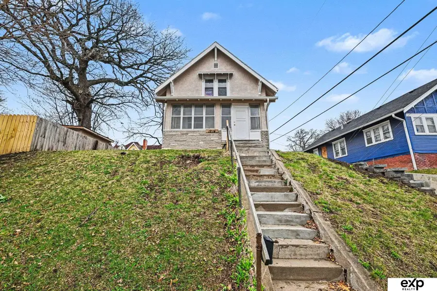 1214 S 25 Avenue, Omaha, NE 68105 - #2