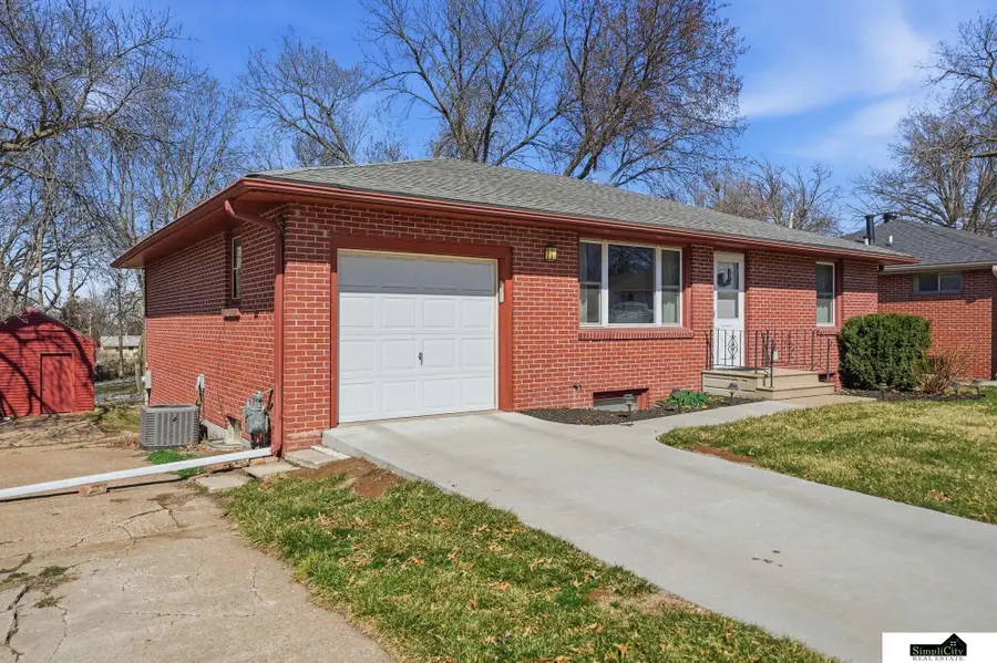 5110 J Street, Lincoln, NE 68510 - #2