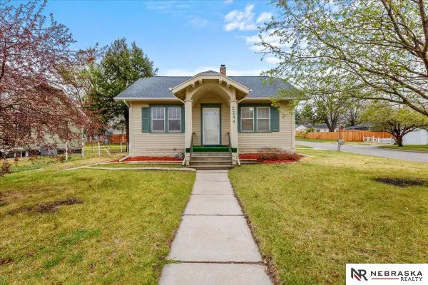 2244 S 33rd Street, Lincoln, NE 68506
