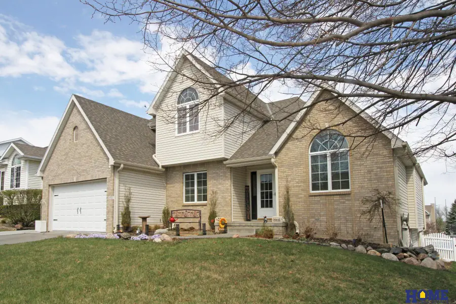 8050 Abigail Drive, Lincoln, NE 68516 - #2