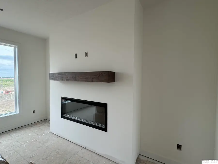 20909 Nebraska Avenue, Elkhorn, NE 68022 - #3