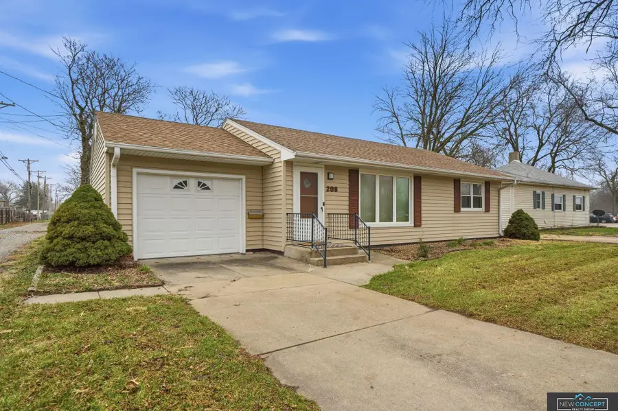 208 N 16th Street, Beatrice, NE 68310 - #2
