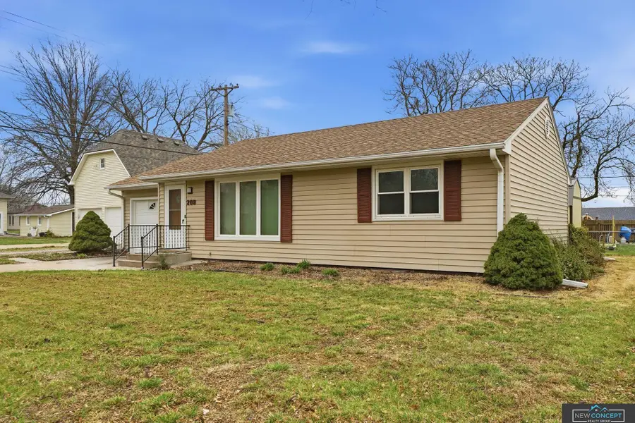 208 N 16th Street, Beatrice, NE 68310 - #3