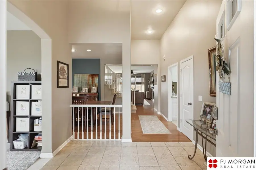 613 S 180 Avenue, Elkhorn, NE 68022 - #2