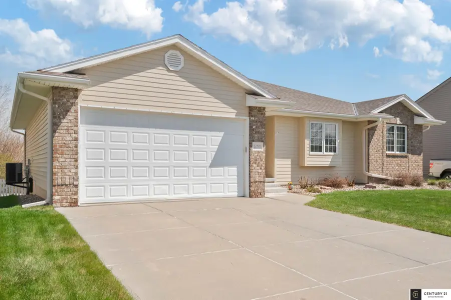 21204 Stonehaven Court, Gretna, NE 68028 - #2