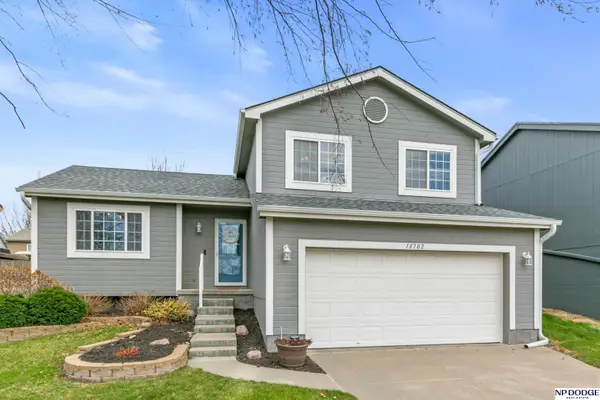 18702 Berry Street, Omaha, NE 68135