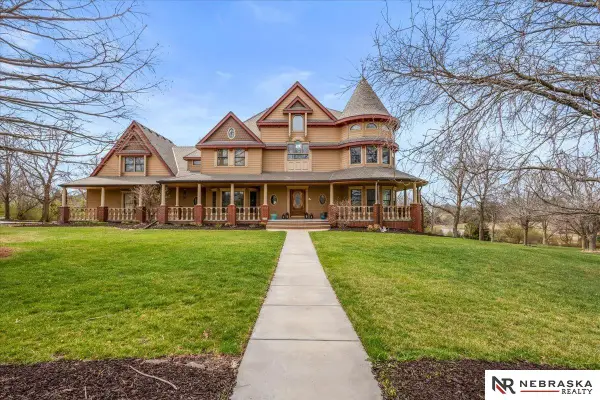 5401 Music Lane, Lincoln, NE 68516