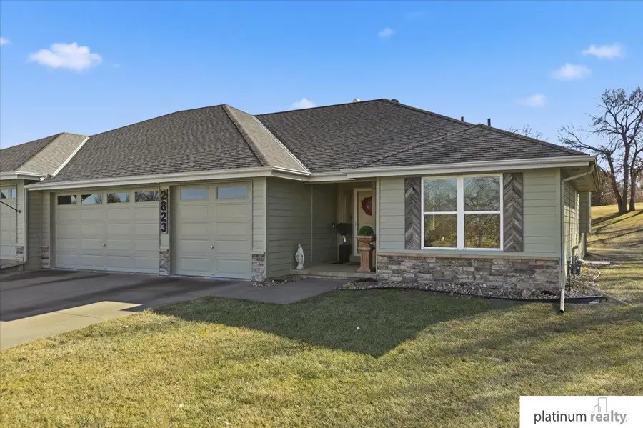 2823 Lakeside Drive, Plattsmouth, NE 68048 - #2