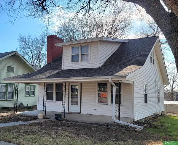 1121 N East Avenue, York, NE 68467