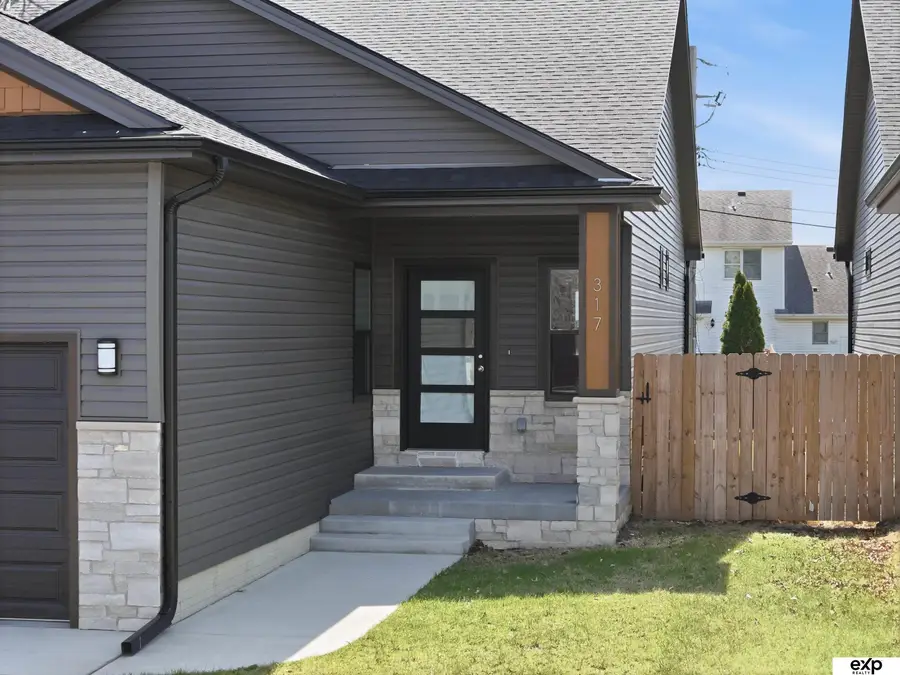317 Groveland Street, Lincoln, NE 68521 - #2