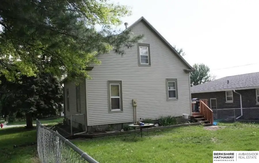 6642 X Street, Lincoln, NE 68505 - #2