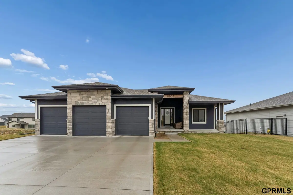 11207 N 170th Street, Bennington, NE 68007 - #1