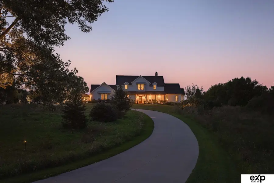 20740 Rawhide Road, Omaha, NE 68022 - #3