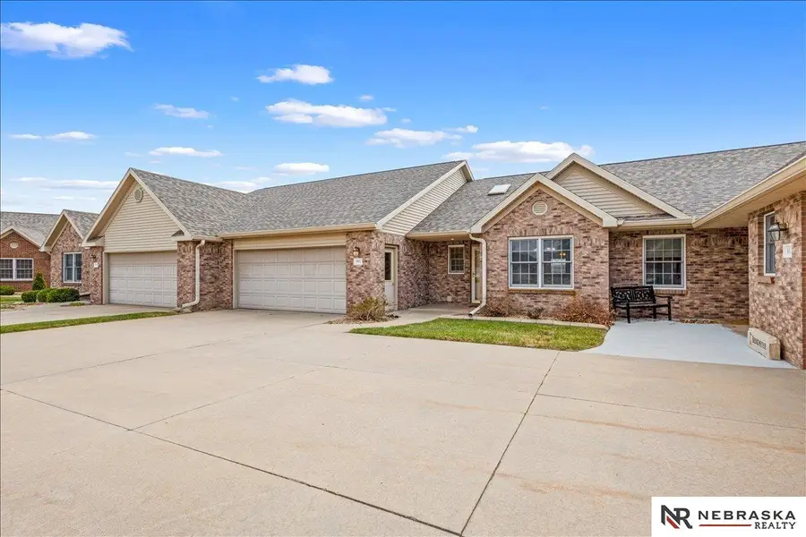 803 Clearwater Circle, Beatrice, NE 68310 - #3