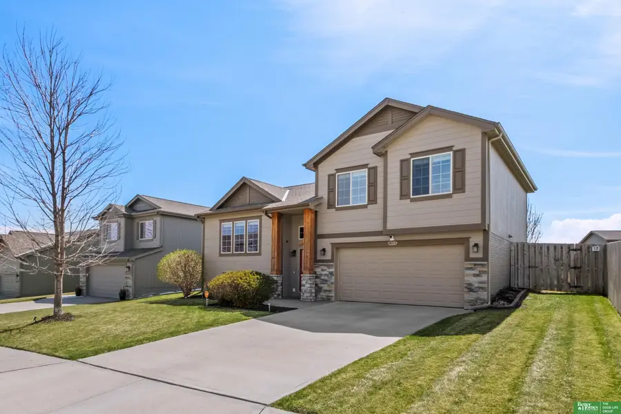 18713 Briar Street, Omaha, NE 68136 - #2