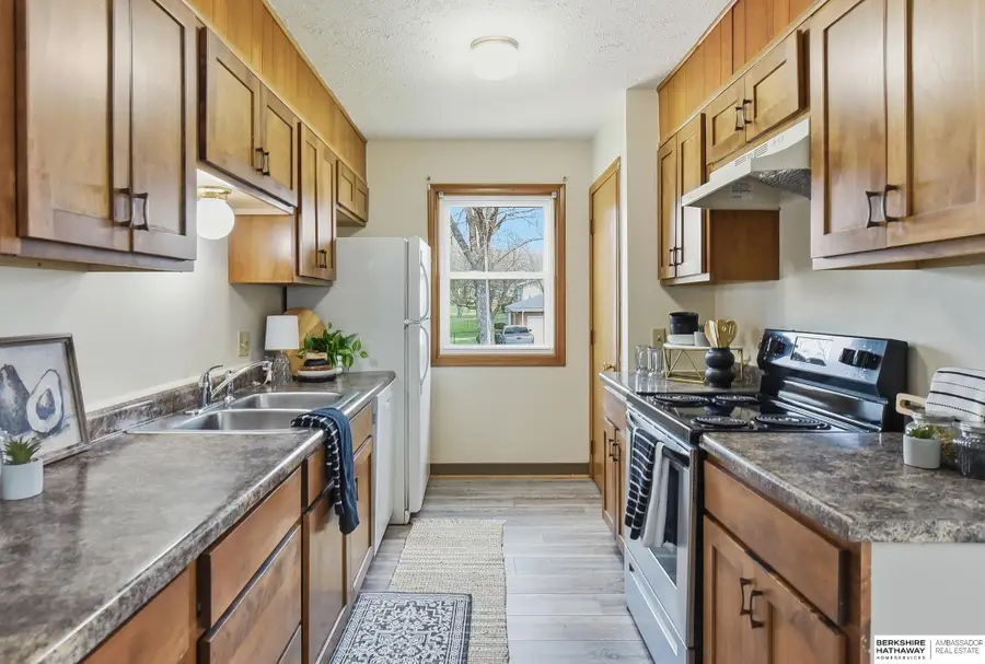 5621 Charles Street, Omaha, NE 68132 - #3