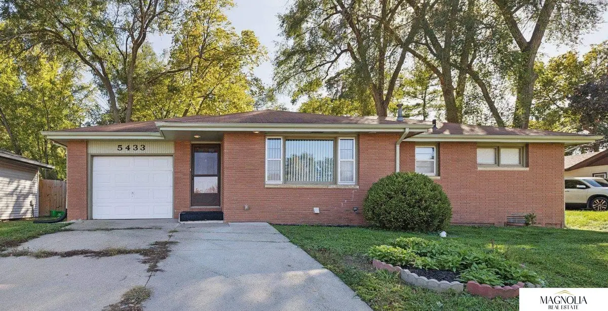 5433 Pioneers Street, Lincoln, NE 68506 - #1