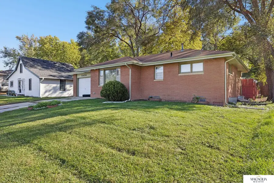 5433 Pioneers Street, Lincoln, NE 68506 - #2
