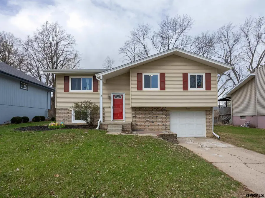 11922 S 34 Street, Bellevue, NE 68123 - #2