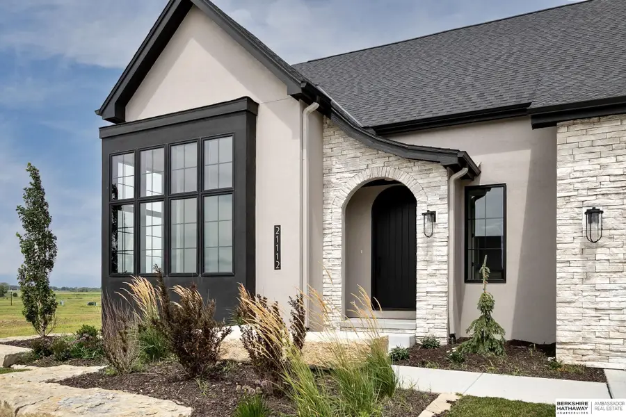 21112 Laurel Avenue, Elkhorn, NE 68022 - #2