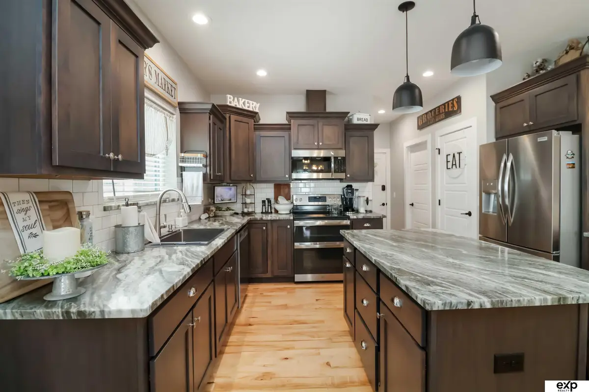 1046 N 107 Street, Lincoln, NE 68527 - #1