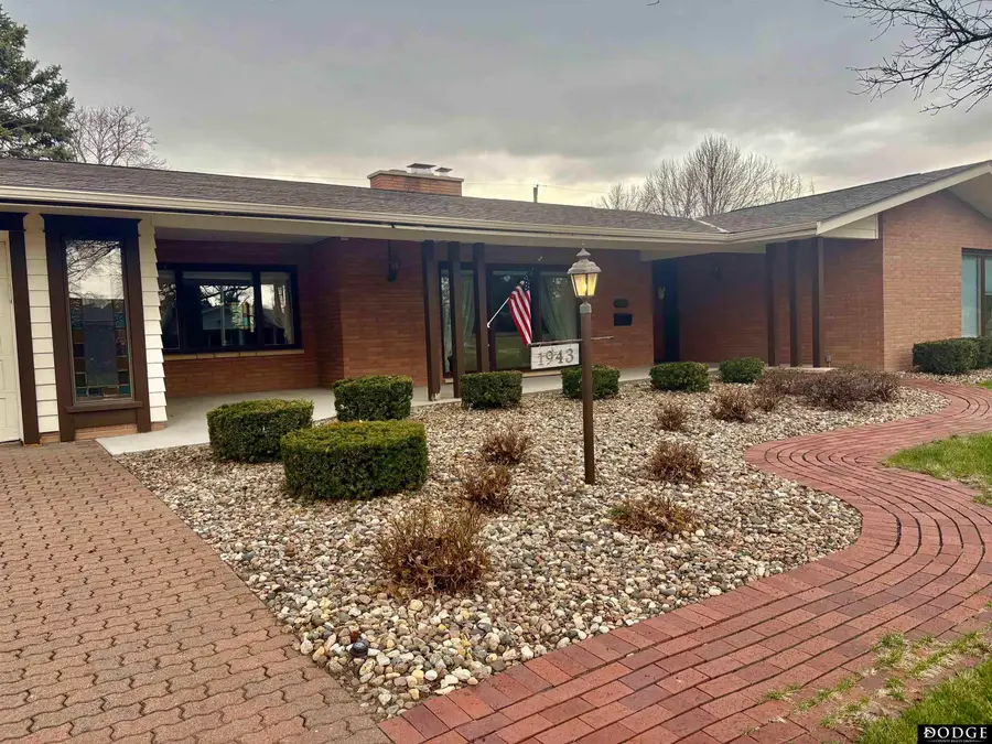 1943 Parkview Drive, Fremont, NE 68025 - #2
