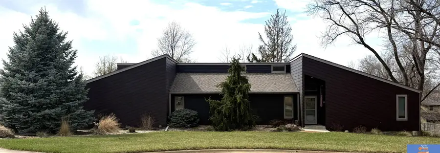 1025 Pioneer Drive, Beatrice, NE 68310 - #3