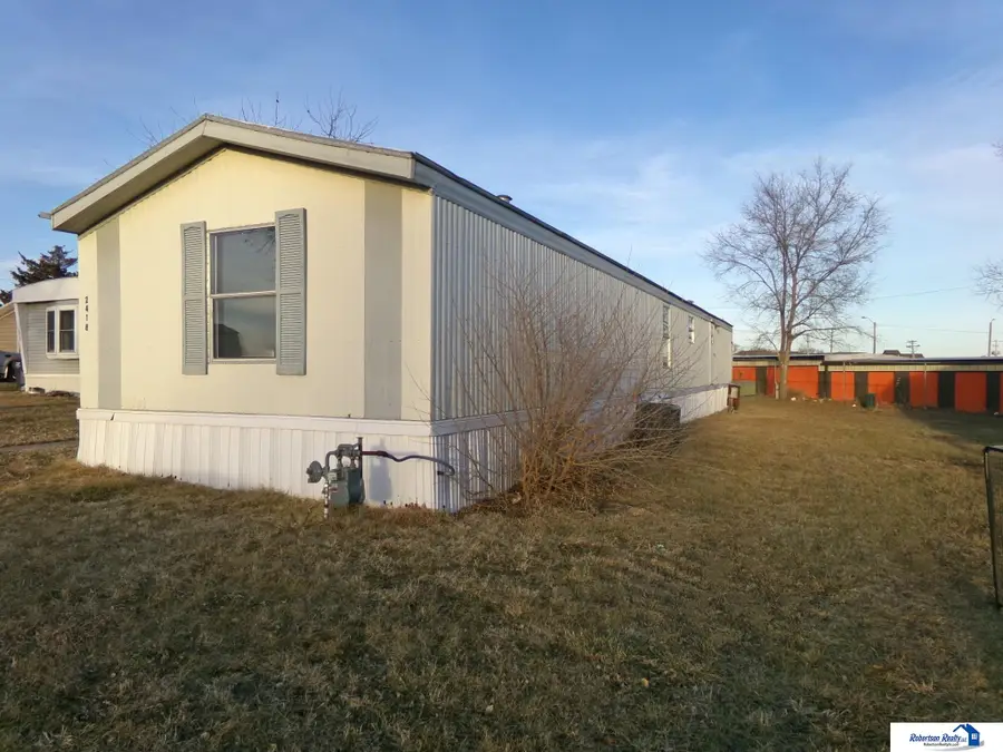 2418 Arapahoe Trail, Beatrice, NE 68310 - #2