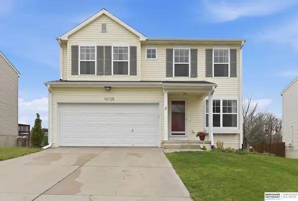 16128 Redwood Street, Omaha, NE 68136