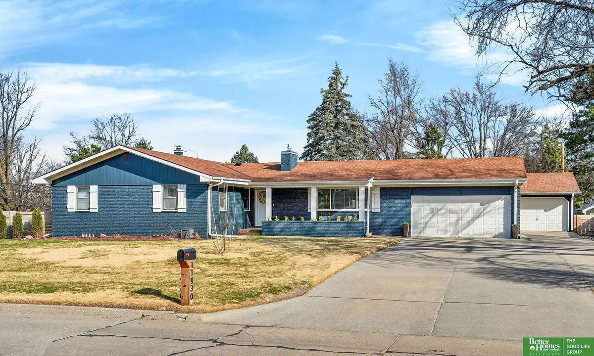 11930 Woolworth Avenue, Omaha, NE 68144 - #1