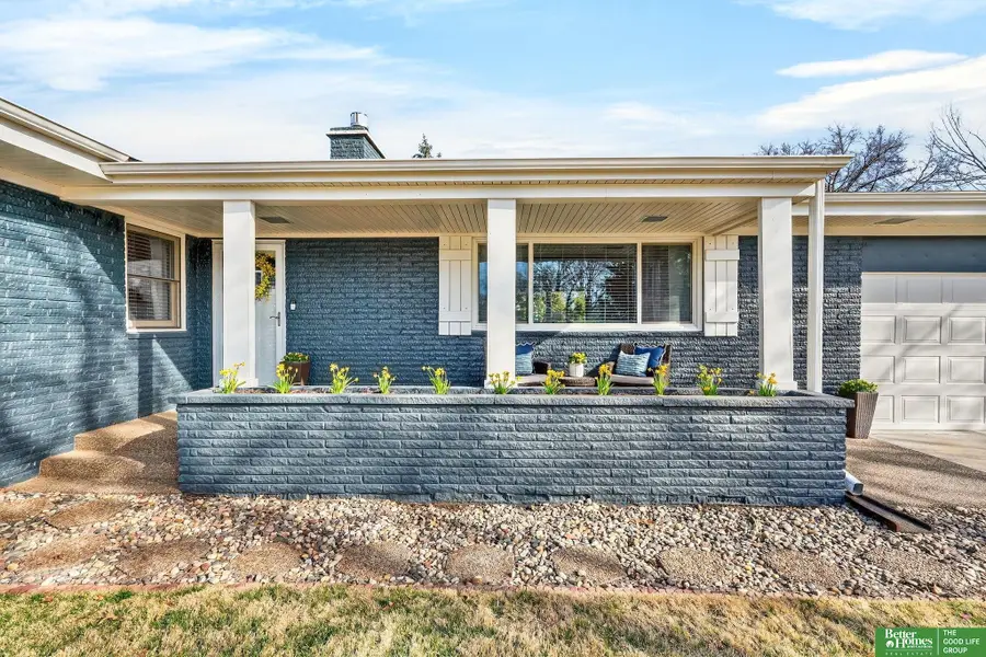 11930 Woolworth Avenue, Omaha, NE 68144 - #3