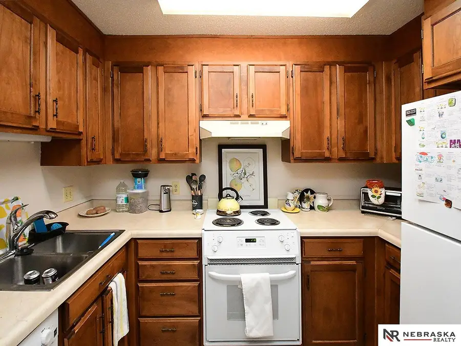 1540 Cotner Boulevard #B118, Lincoln, NE 68505 - #2