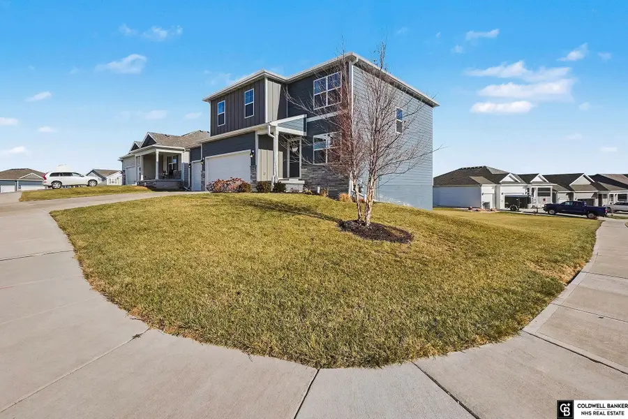 12913 S 45th Avenue, Bellevue, NE 68133 - #2