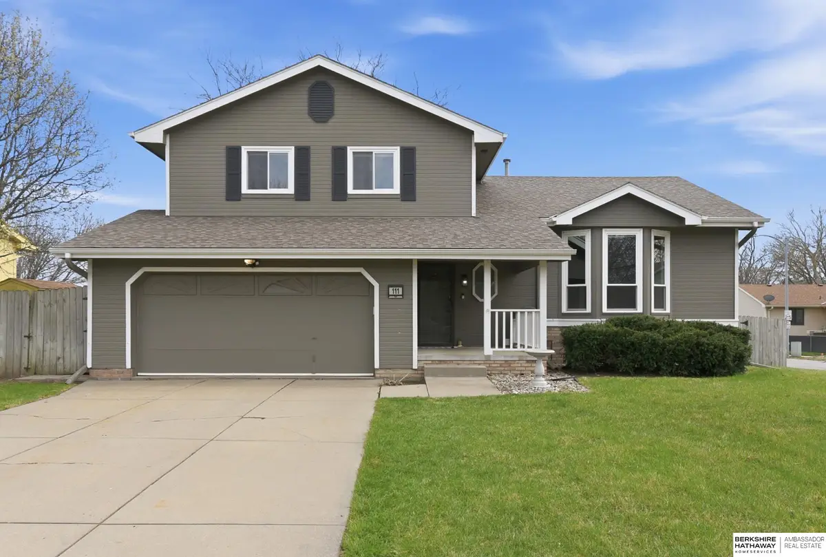 111 Fenwick Circle, Papillion, NE 68046 - #1