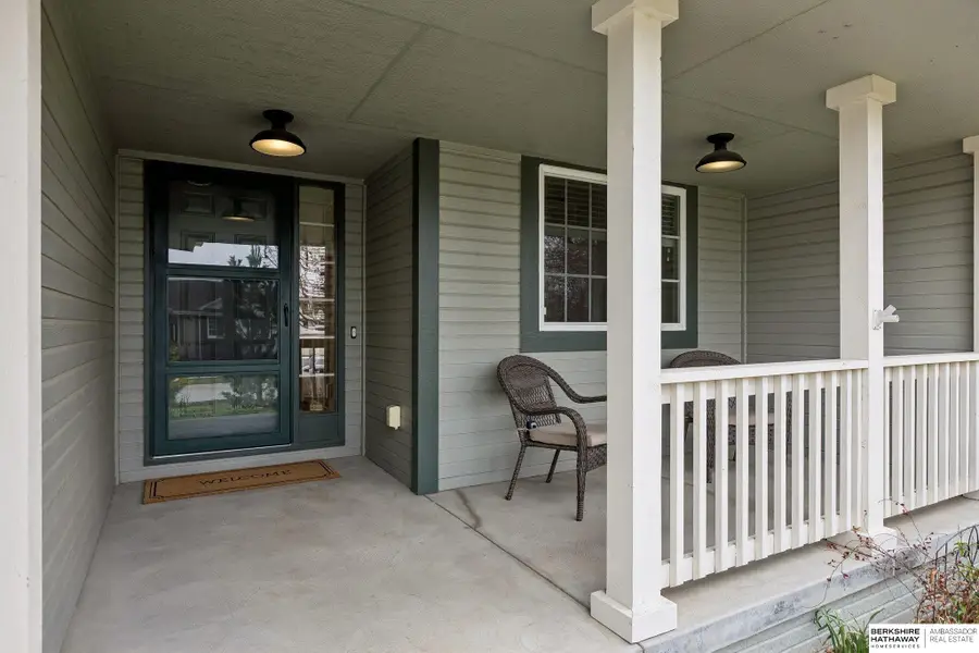 610 Ruby Road, Papillion, NE 68133 - #2